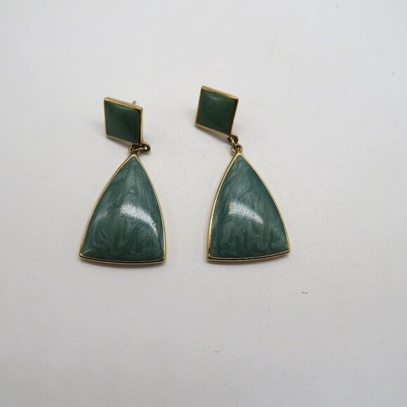 Vintage Trifari Earrings Gold Tone Green Marbled Enamel Triangle Dangle - Picture 5 of 10